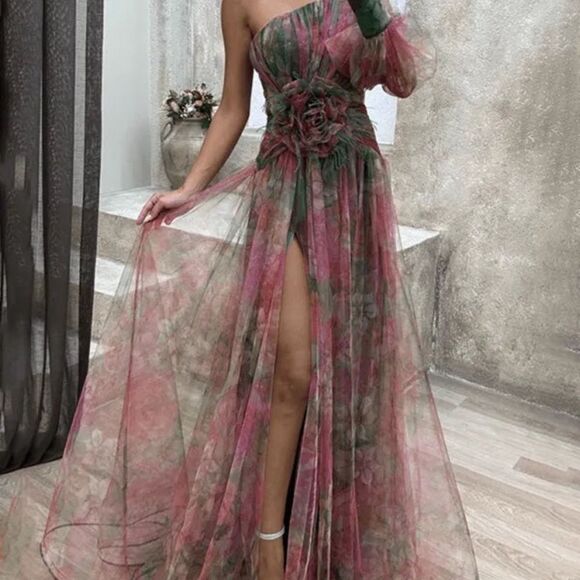 Elegant Mesh Floral One-Shoulder Dress - Picture 1 of 3